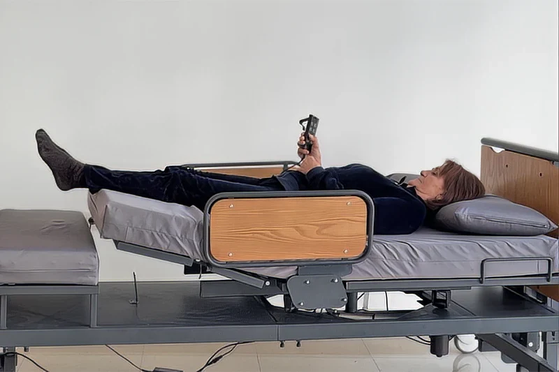 Verstellbare Rückenlehne und Beinposition