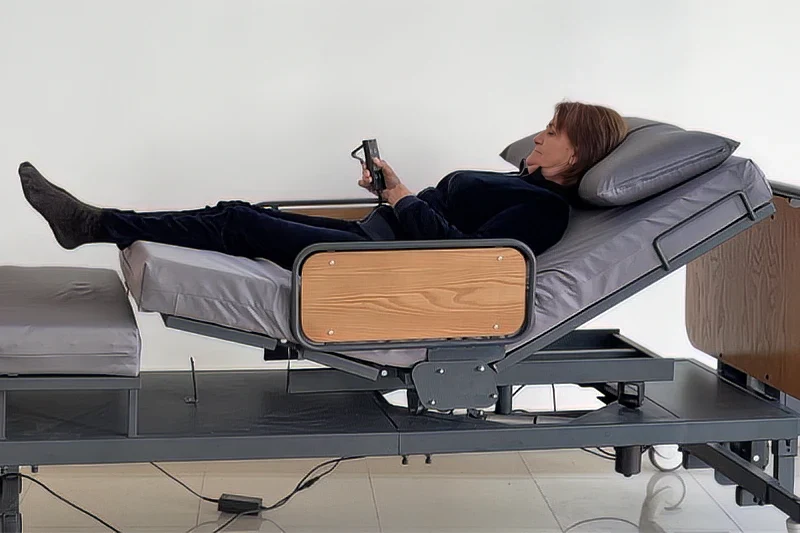 Verstellbare Rückenlehne und Beinposition